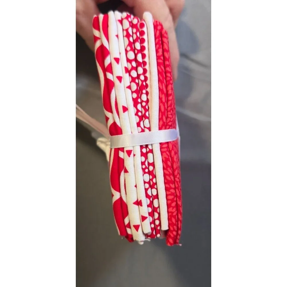 Waverly Inspirations 100% Cotton 5 Piece Fat Quarter Bundle NEW Red 18